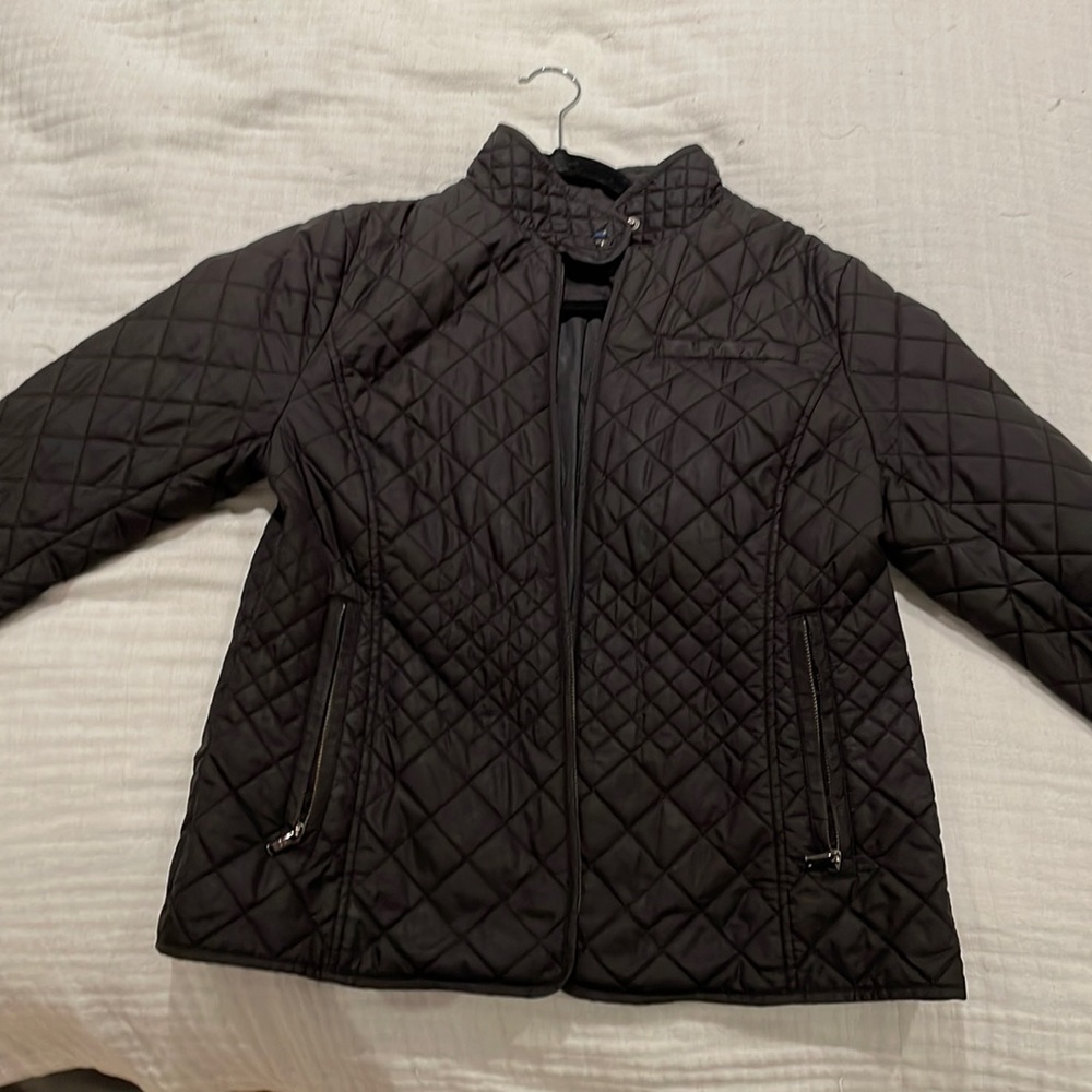 Black Tumi light down jacket